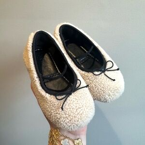 Zara Cream Fleece Slippers with Black Bow